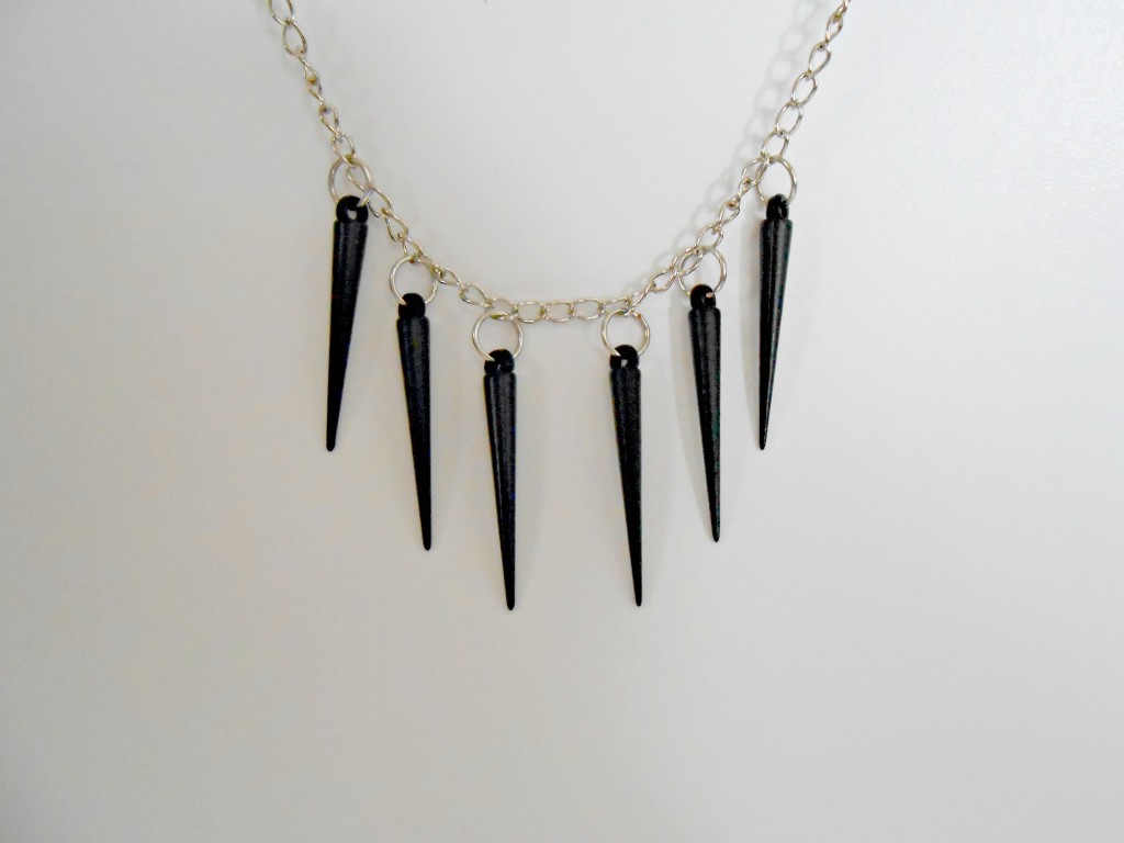 How to Make a Spike Necklace {diy}