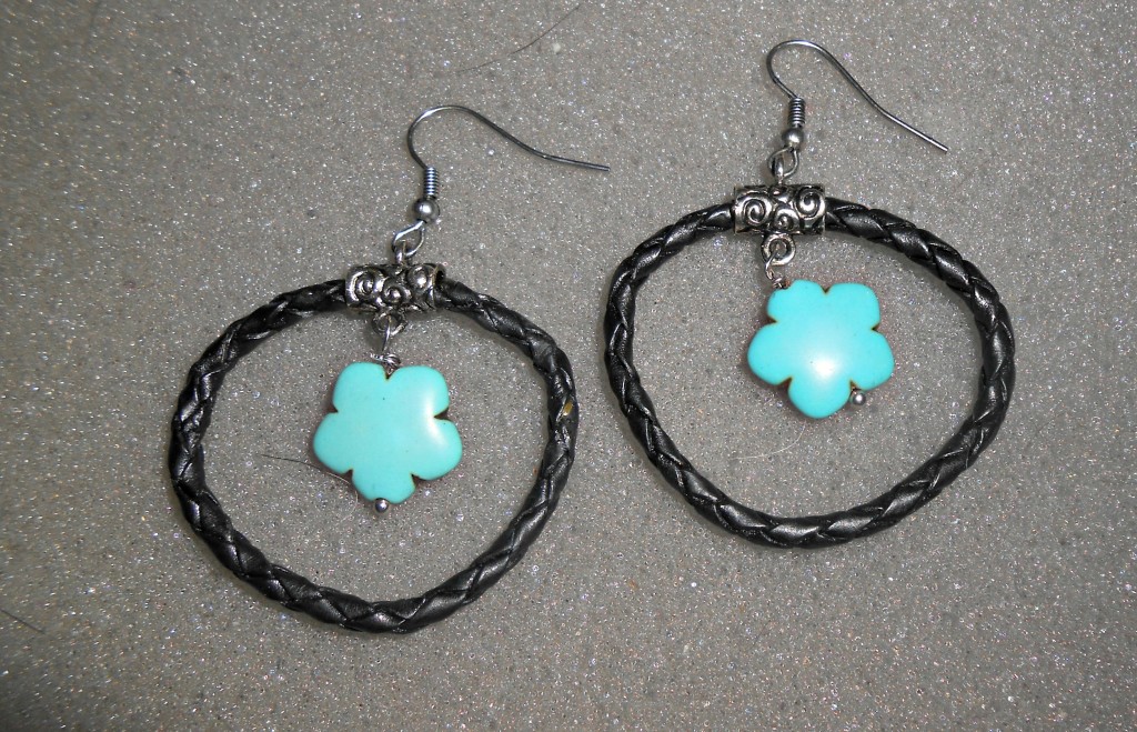 DIY Turquoise Statement Necklace Matching Earrings {tutorial} 